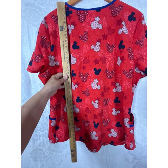 Disney Scrub Top XL Red White Blue Mickey Mouse Heads Patriotic 4th of July Star - Picture 9 of 9